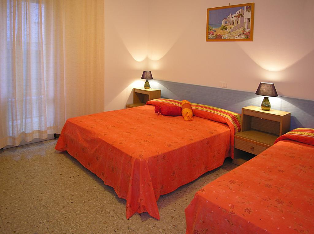 Appartamenti Dora Bibione Exterior foto